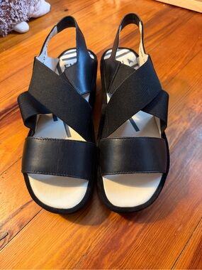 Fly london EU 41/US 10.5 black suede crisscross slingback wedge sandals